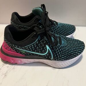 Nike React Infinity Run Flyknit Shoes NWOT